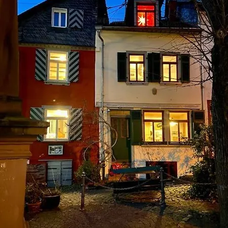 Historic Skipper's House In Old Town *