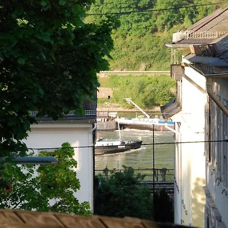 Historic Skipper's House In Old Town
