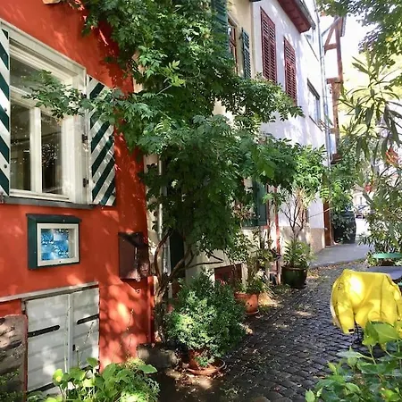 Apartment Historic Skipper's House In Old Town *