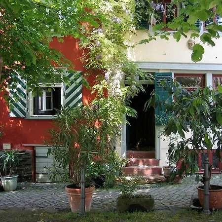 Apartment Historic Skipper's House In Old Town